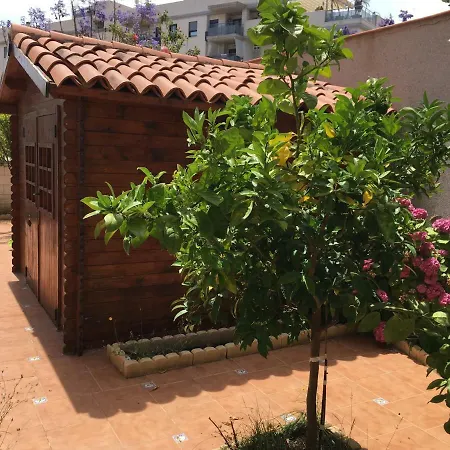Fantastico Bajo Con Jardin En Playa De Canet Canet d'En Berenguer